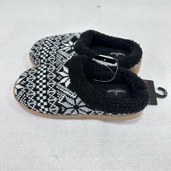 Women’s Medium Cuddl Duds Slippers - Picture 2 of 9